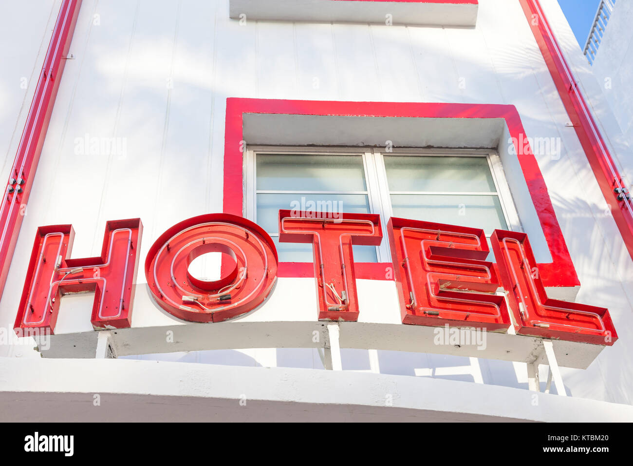 Red Rope Hotel. Sign Red hotel sign in Florida, United States Stock Photo - Alamy