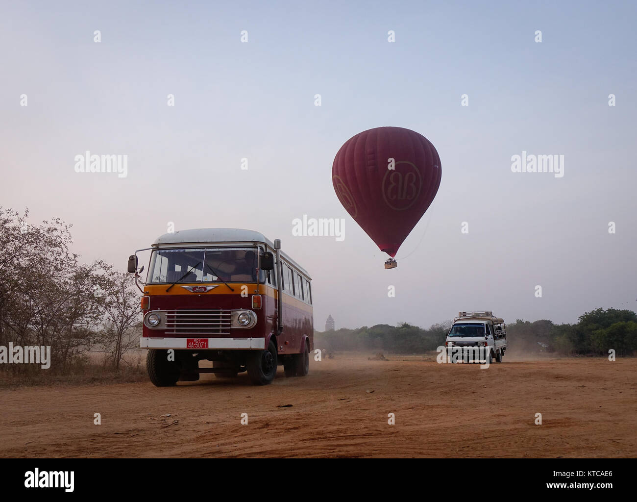 Bus Air Rides Buses in fog hi-res stock photography and images - Alamy