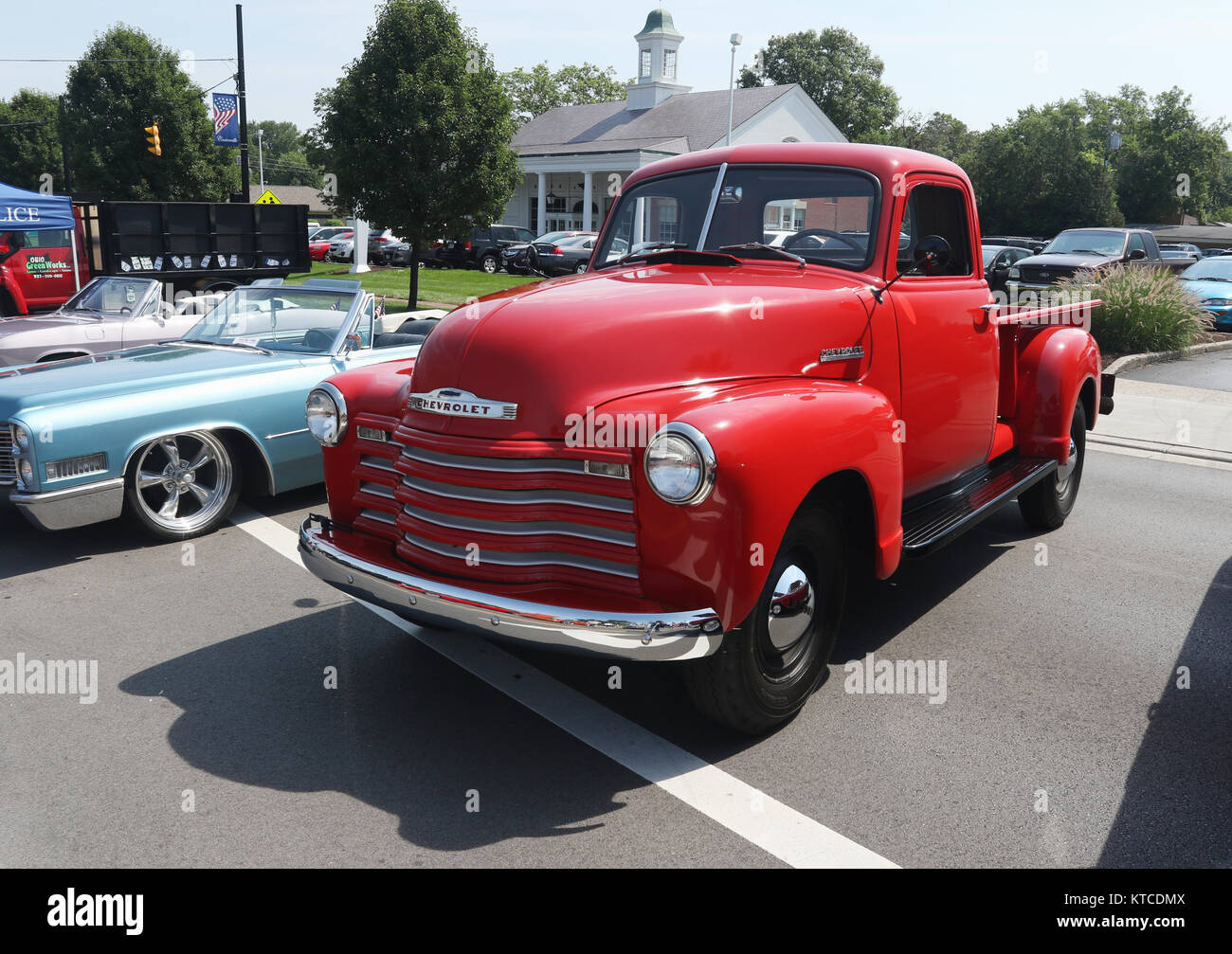 Truck- 1951 Chevrolet. Pickup Truck. Red. Car Show at Centerville-Washington Township Americana Festival. Centerville, Dayton, Ohio, USA. 4YG60 Stock Photo