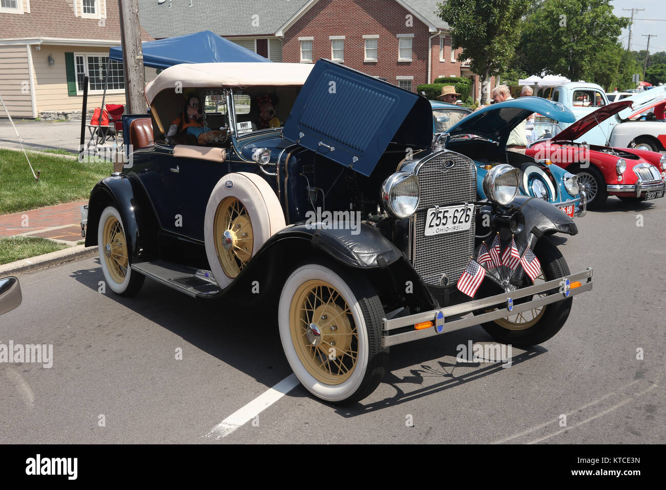 Auto- 1931 Ford Model A. Convertible. Blue. Car Show at Centerville-Washington Township Americana Festival. Centerville, Dayton, Ohio, USA. 025YKB 25 Stock Photo