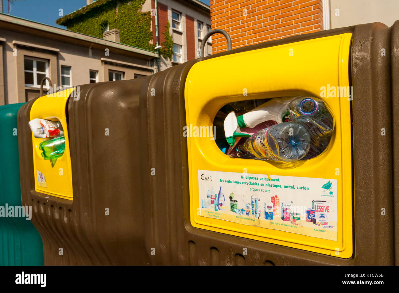 Recycling Bins France High Resolution Stock Photography and Images Alamy