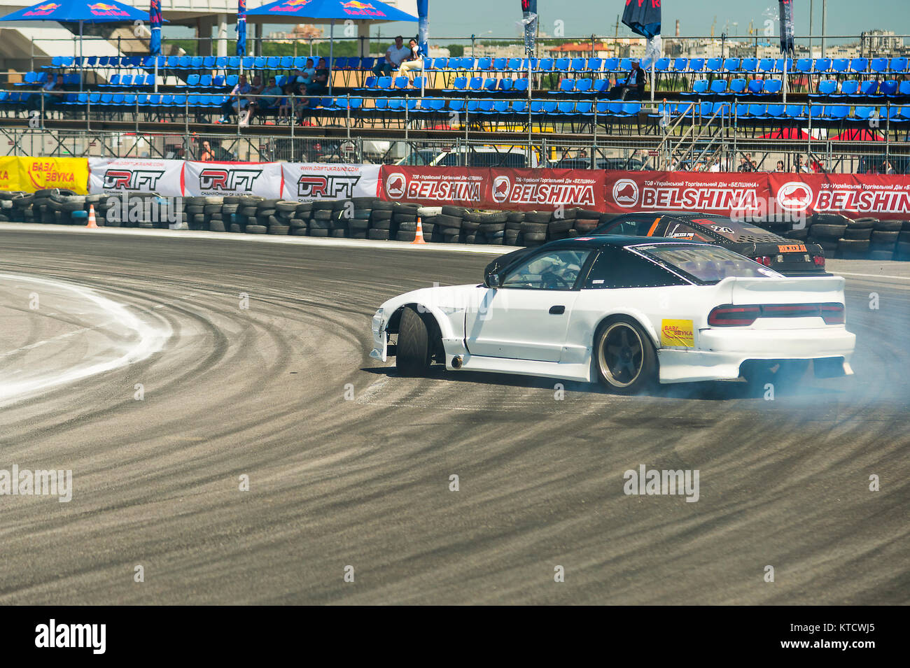 Sport car, motor racing event, smoke hi-res stock photography and images -  Page 2 - Alamy