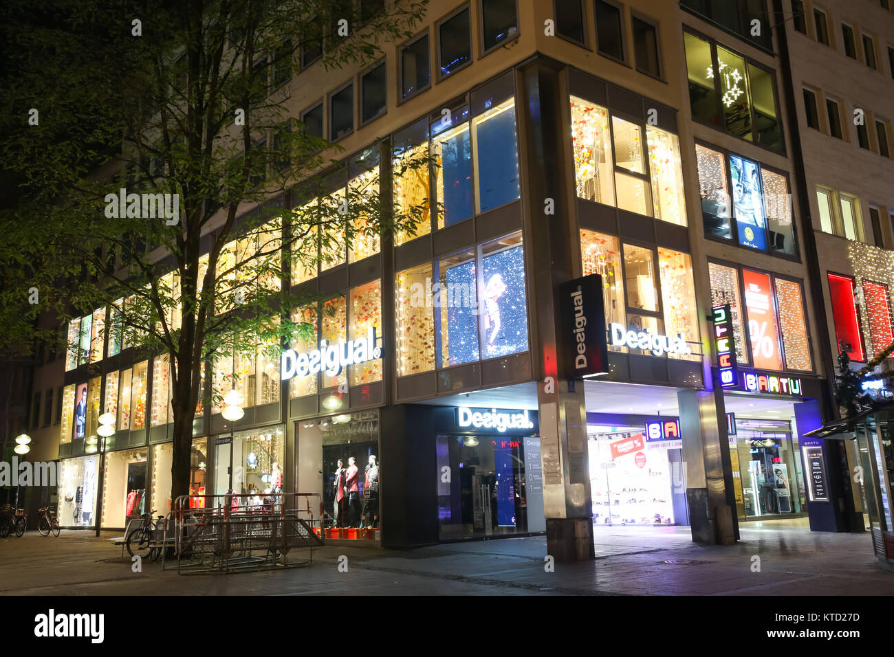 Germany Shops Store Fashion High Resolution Stock Photography and Images -  Alamy