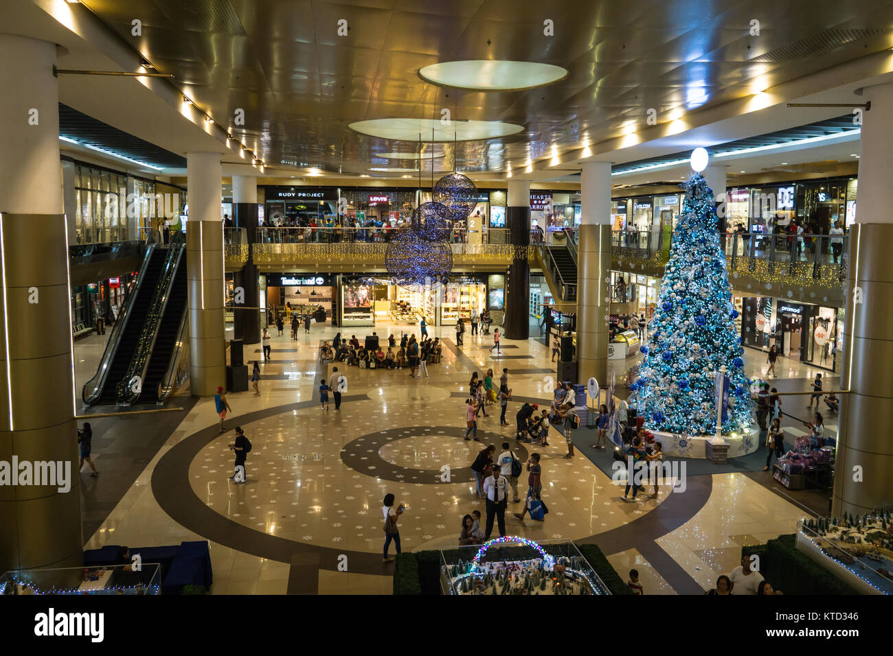 Christmas shopping cebu city philippines hi-res stock photography