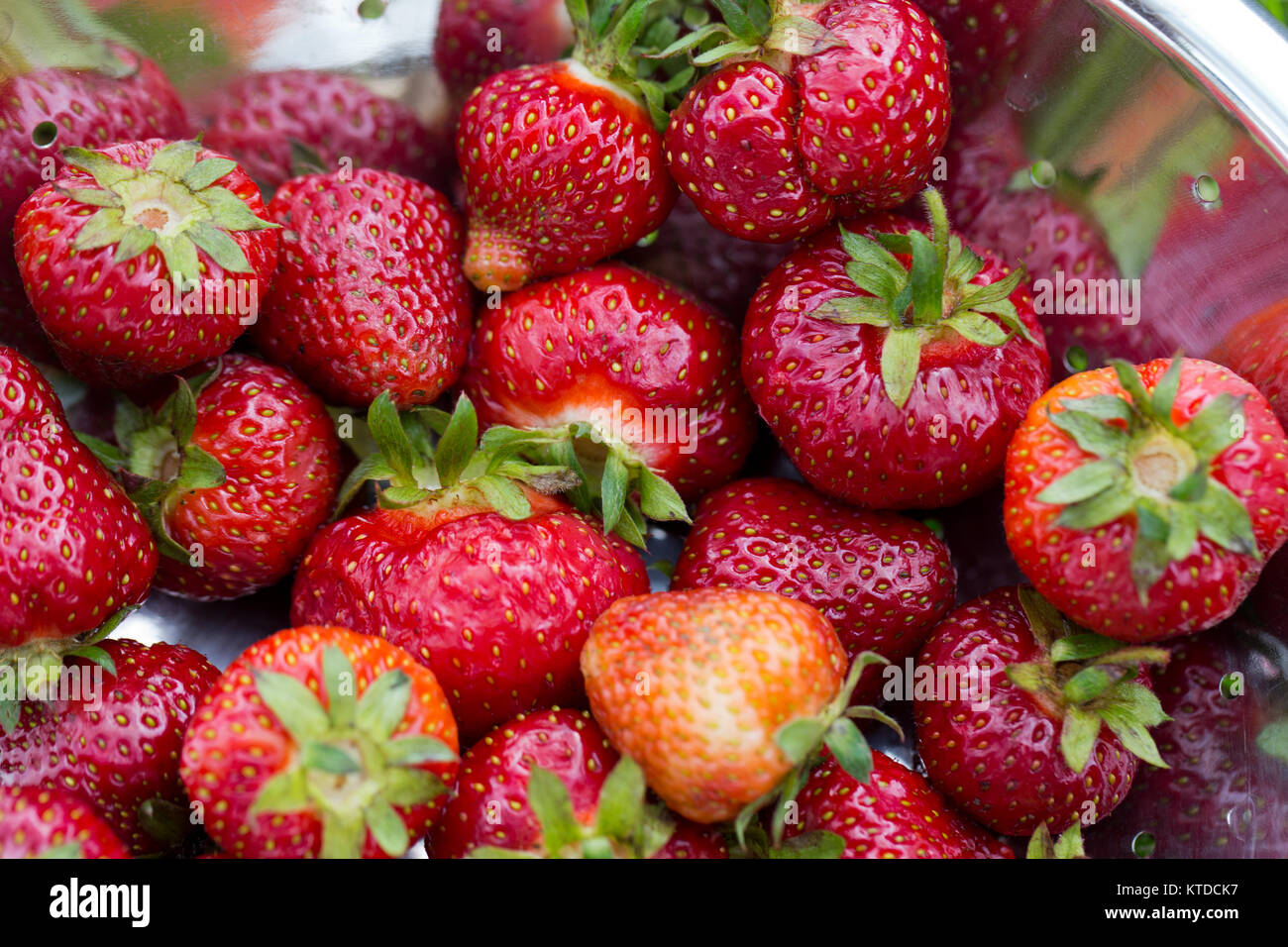 Fresh ripe strawberry Stock Photo - Alamy