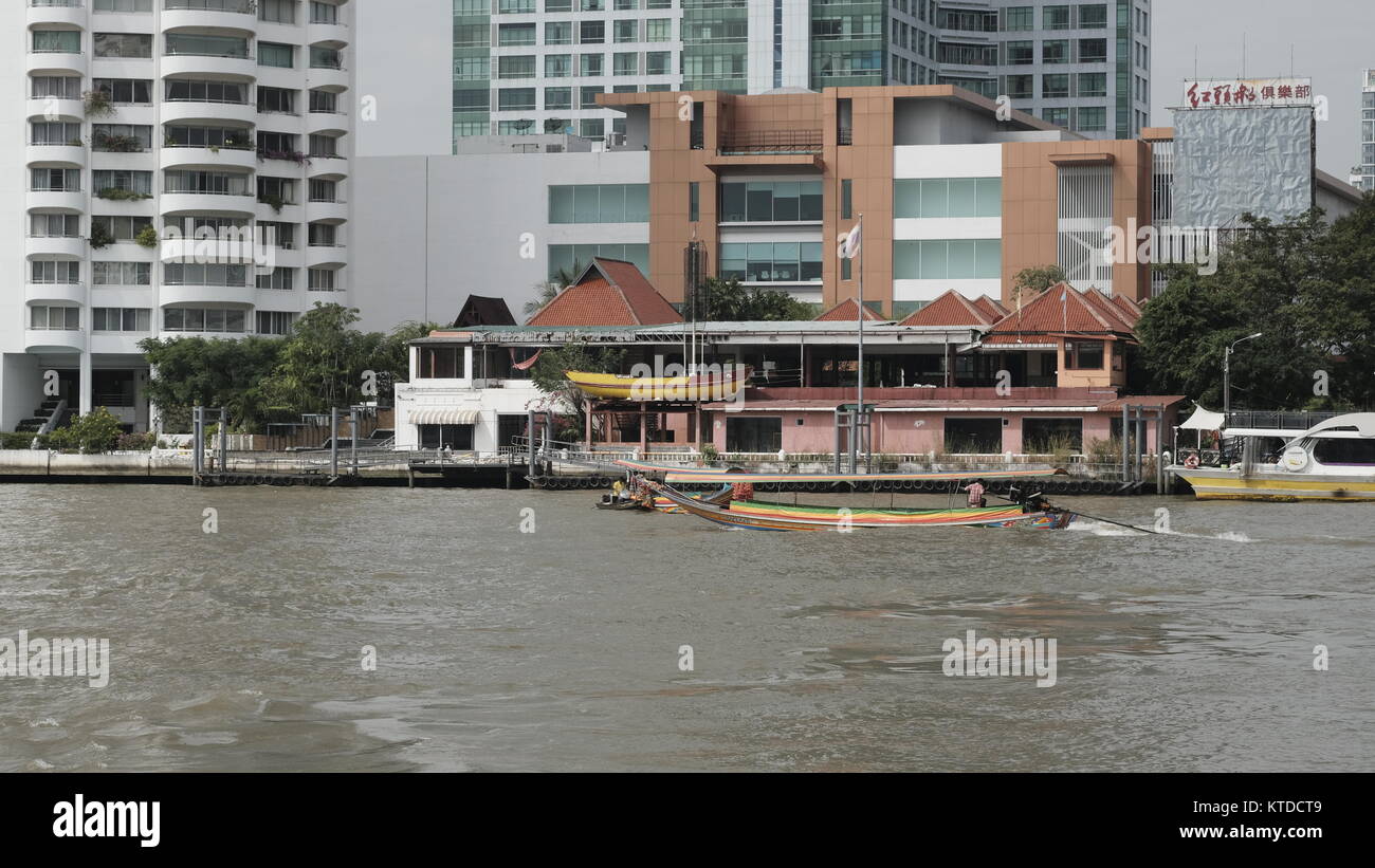 Chao Phraya River Boat Traffic Bangkok Thailand Stock Photo - Alamy