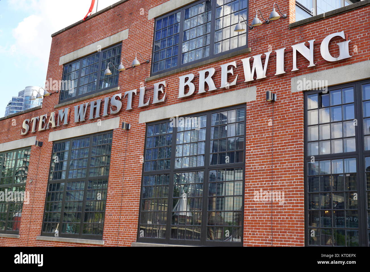 Steam whistle hires stock photography and images Alamy