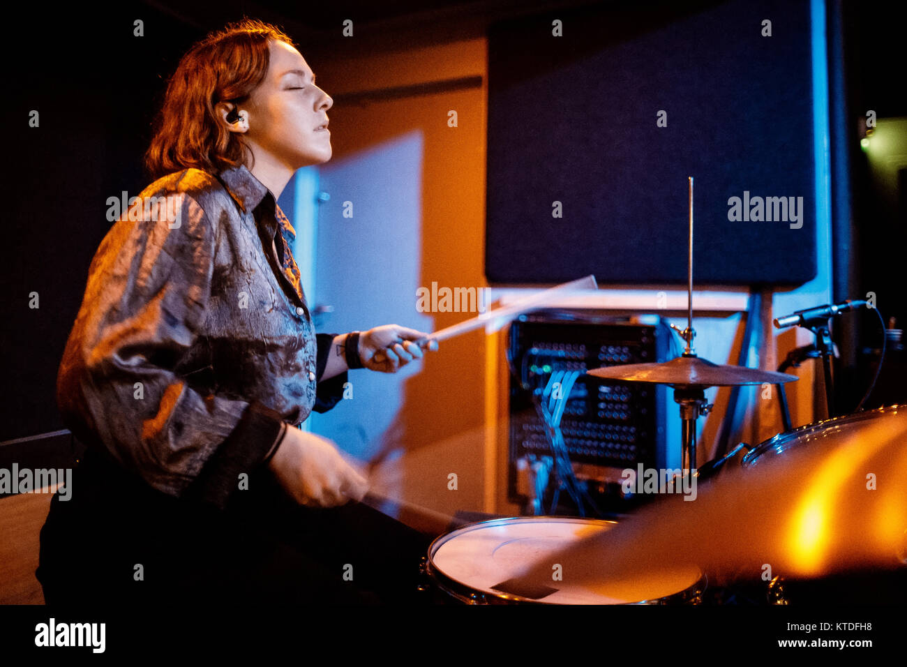 Yumi Zouma Hi res Stock Photography And Images Alamy