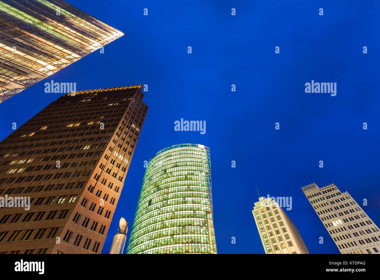 Deutschland, Berlin, Potsdamer Platz, Kollhoff-Tower, Bahntower, Hotel The Ritz-Carlton, Hochhäuser Stock Photo