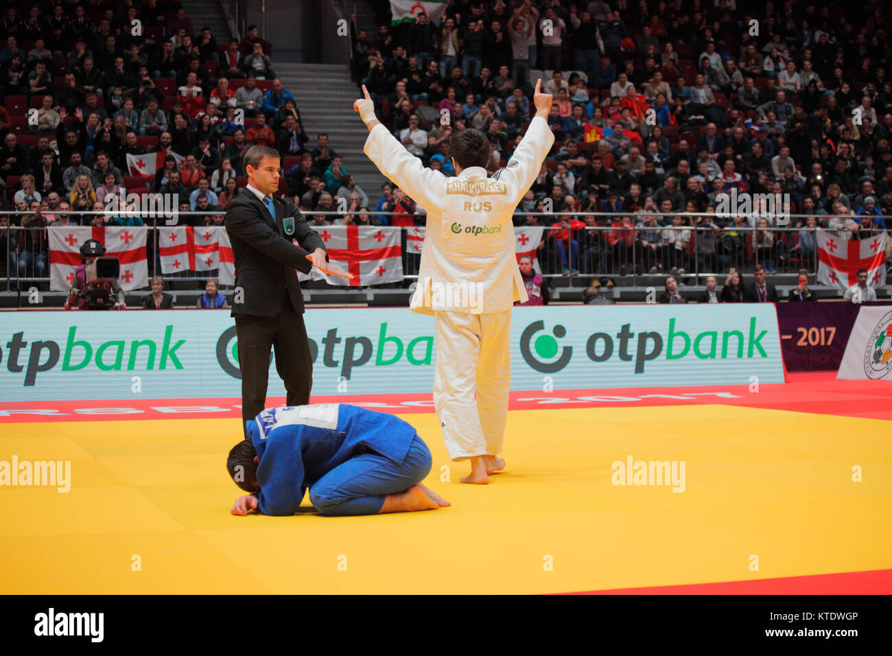 Judo fight hires stock photography and images Alamy