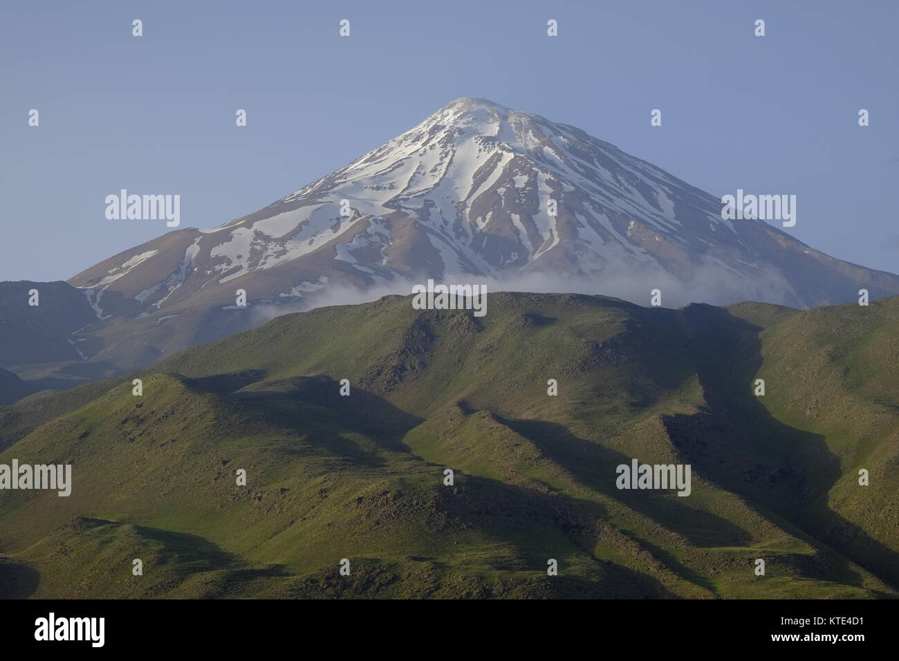 Majestic view of the highest peak in Iran called Mount Damavand Stock Photo