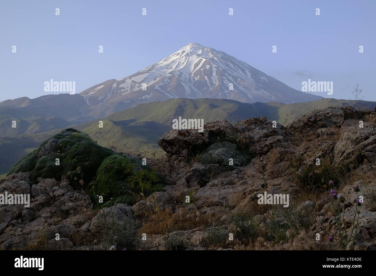 Majestic view of the highest peak in Iran called Mount Damavand Stock ...