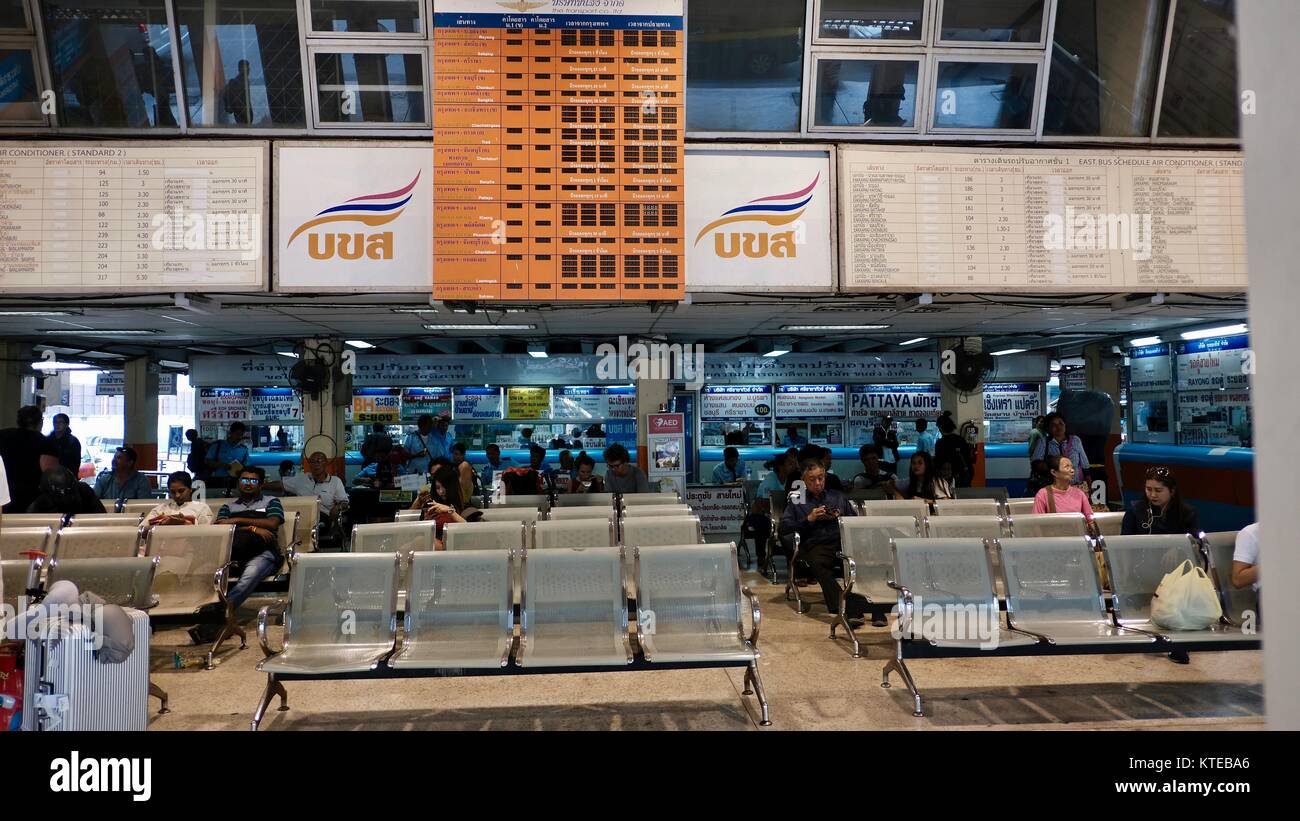 Ekkamai bus terminal hires stock photography and images Alamy