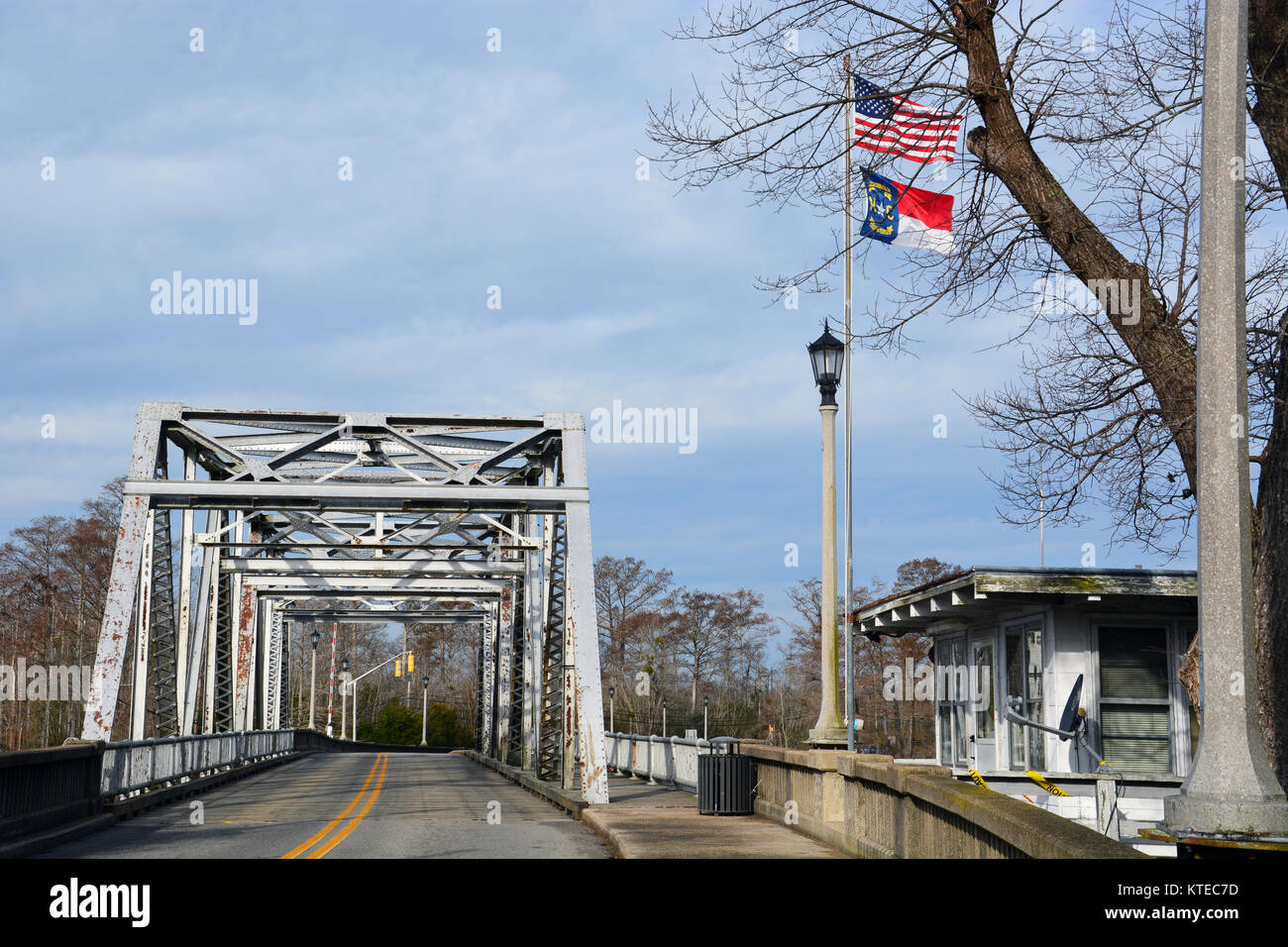 Steel trestle bridge over river hi-res stock photography and images - Alamy