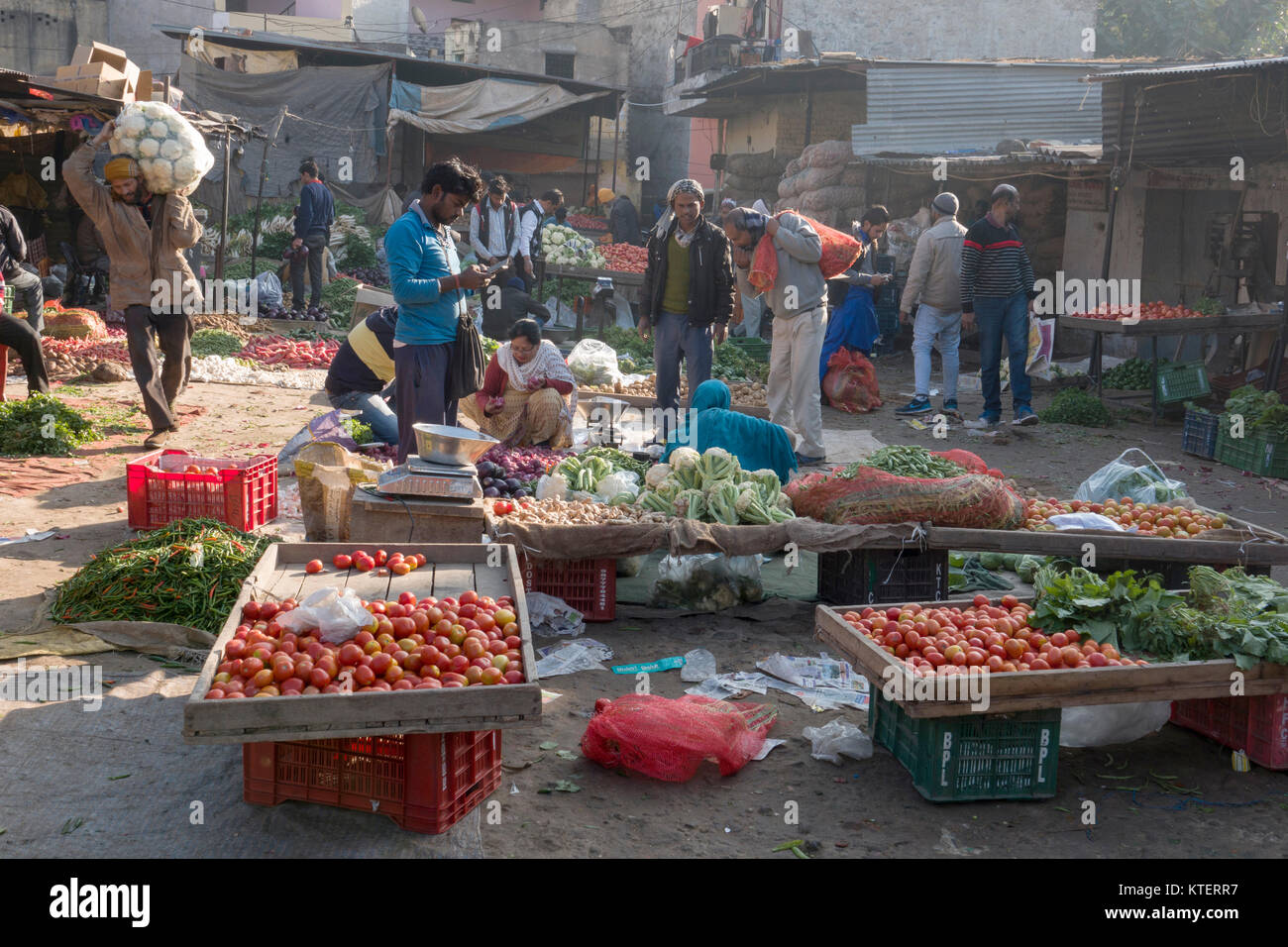 Market Road India Stock Photos & Market Road India Stock Images Alamy