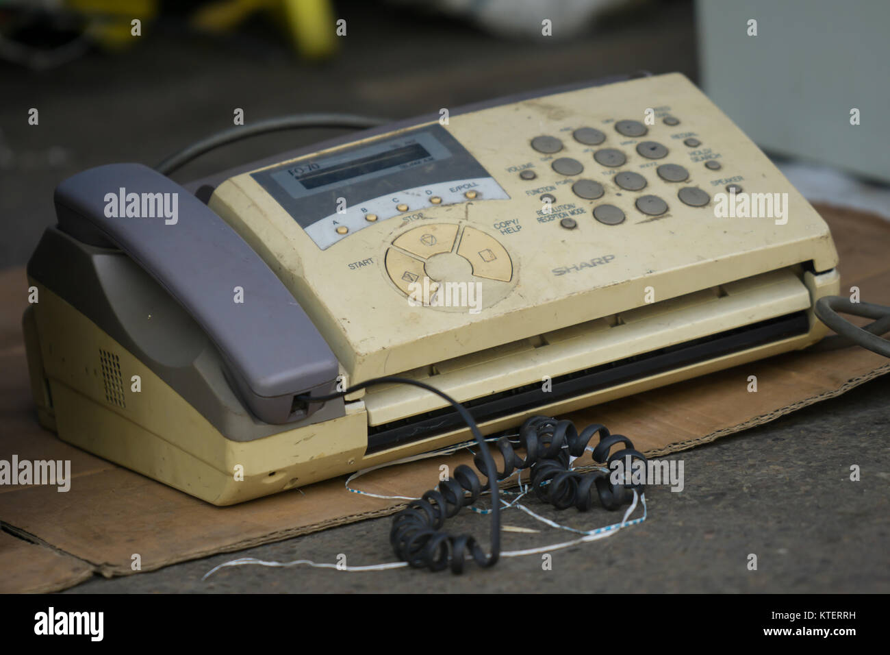 Old fax machine hi-res stock photography and images - Alamy