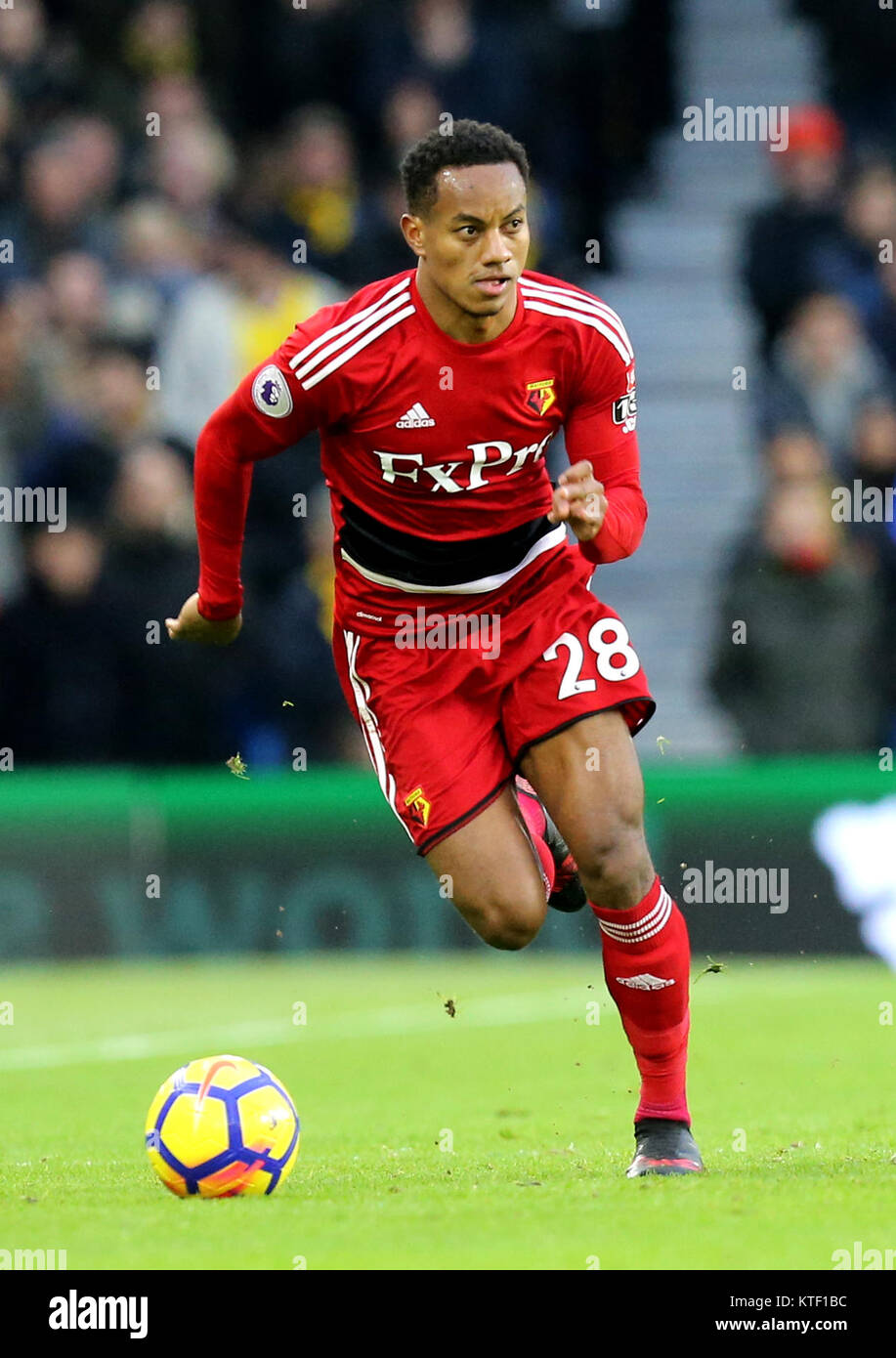 Watford's Andre Carrillo during the Premier League match at the AMEX Stadium, Brighton. PRESS ASSOCIATION Photo. Picture date: Saturday December 23, 2017. See PA story SOCCER Brighton. Photo credit should read: Gareth Fuller/PA Wire. RESTRICTIONS: No use with unauthorised audio, video, data, fixture lists, club/league logos or 'live' services. Online in-match use limited to 75 images, no video emulation. No use in betting, games or single club/league/player publications Stock Photo
