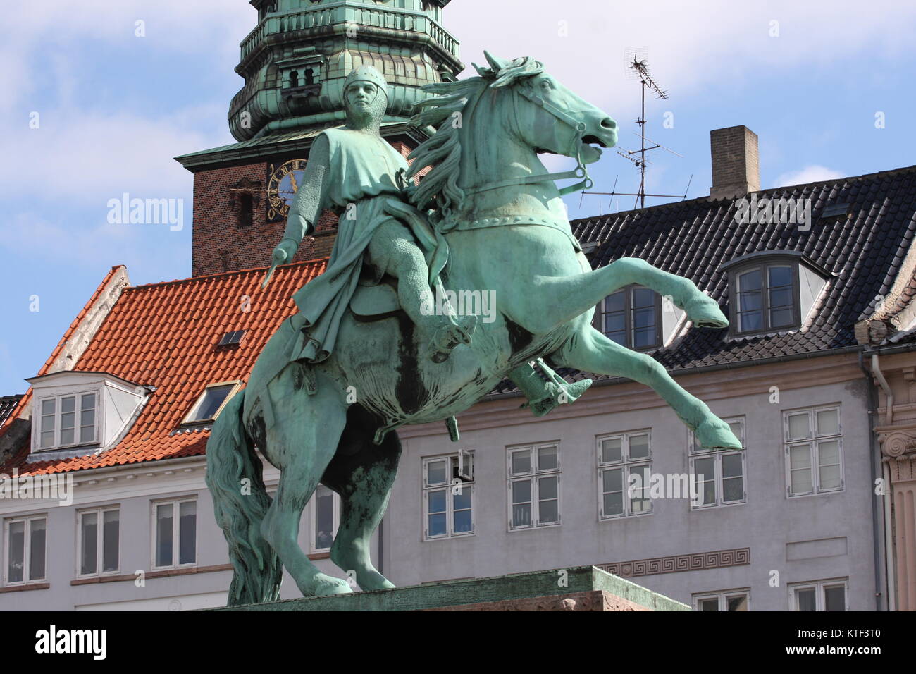 Statue bishop absalon horse st hi-res stock photography and images - Alamy