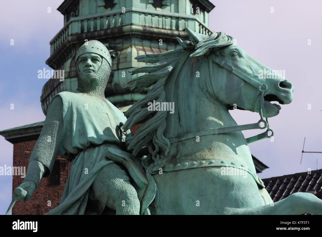 Statue bishop absalon horse st hi-res stock photography and images - Alamy