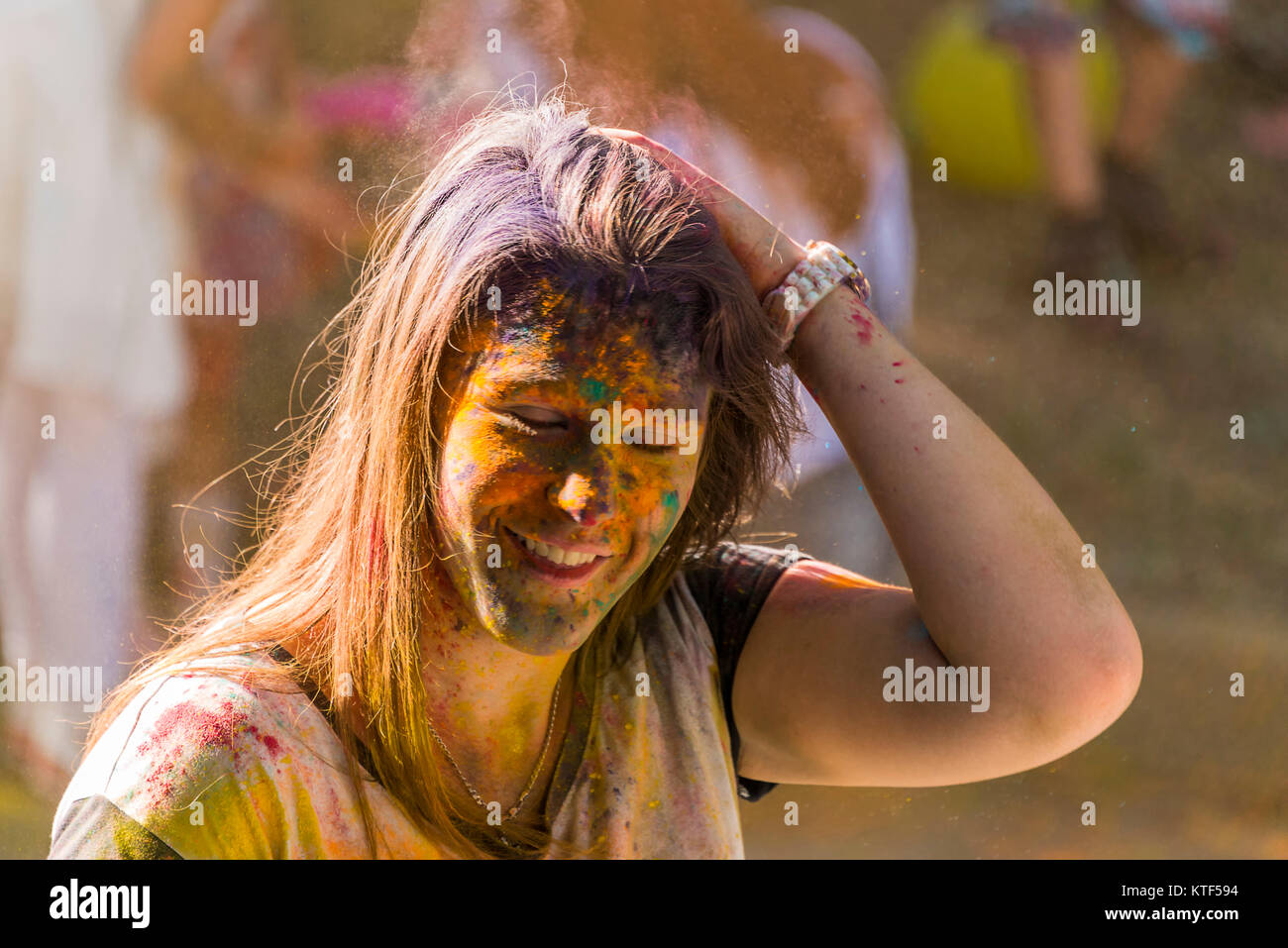 Color powder hi-res stock photography and images - Alamy