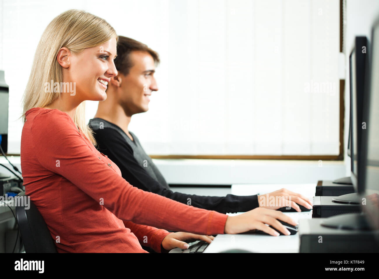 Technology students hi-res stock photography and images - Alamy