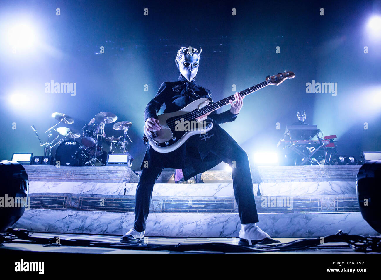 Ghost band hi-res stock photography and images - Alamy