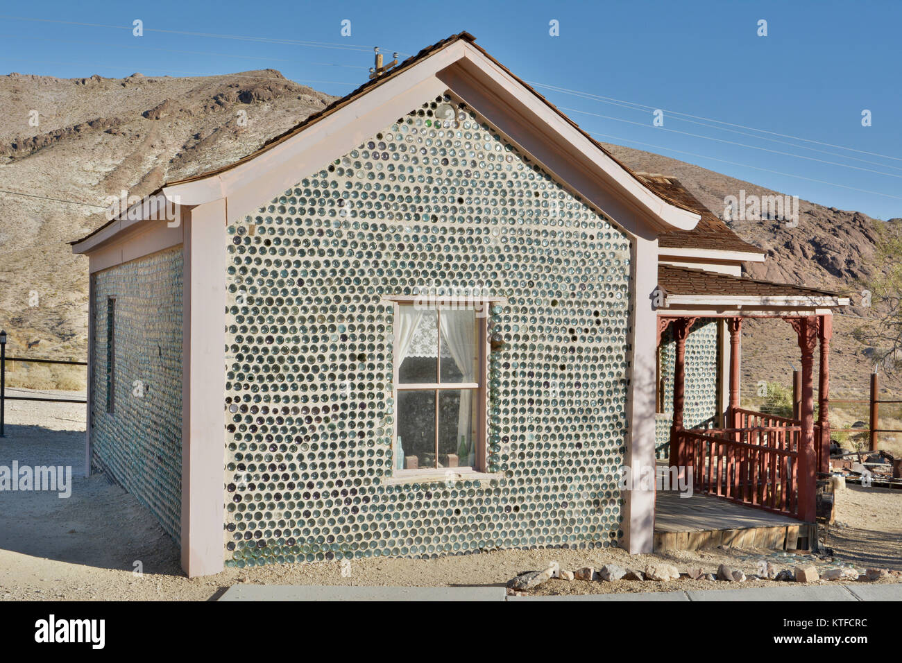 Tom kelley bottle house hires stock photography and images Alamy