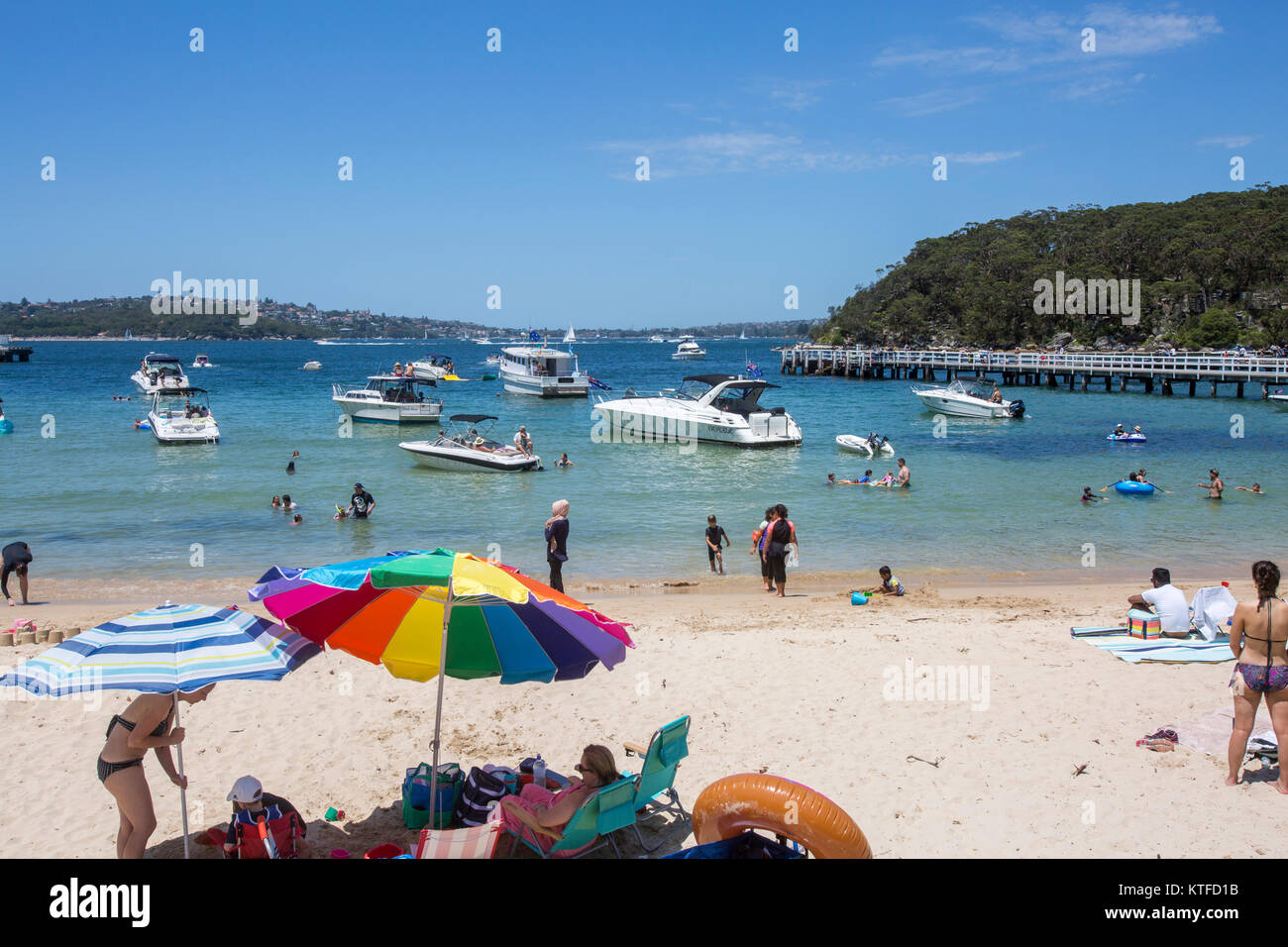 Chowder Bay is located at the southern end of Middle harbour peninsula
