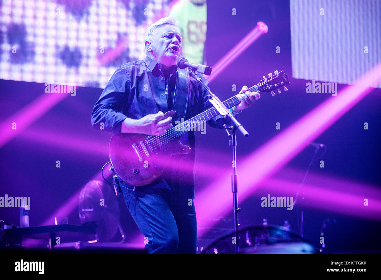 New order band 2016 hi-res stock photography and images - Alamy