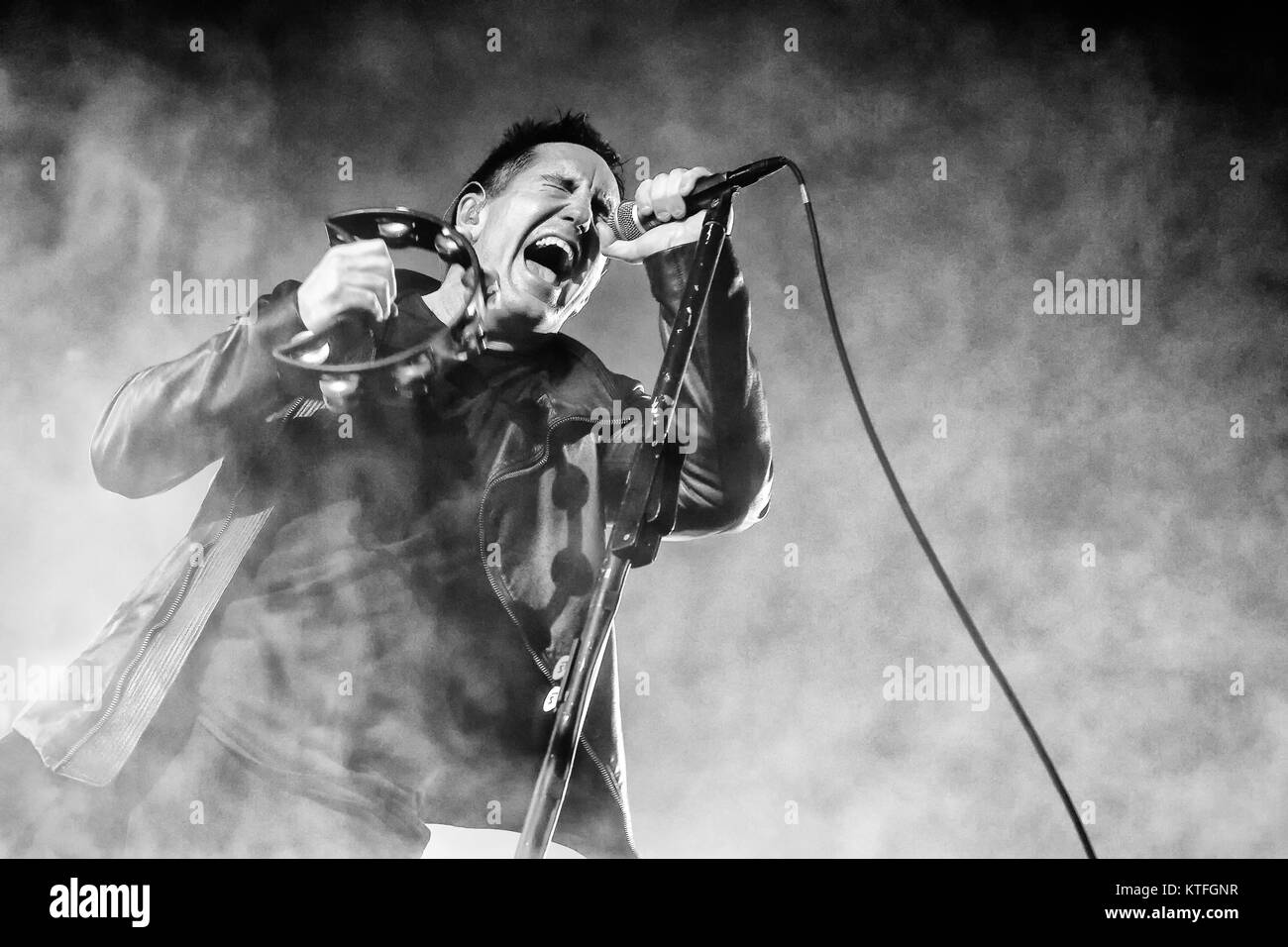 Nine inch nails band Black and White Stock Photos & Images - Alamy Nine inch nails band Black and White Stock Photos & Images - Alamy