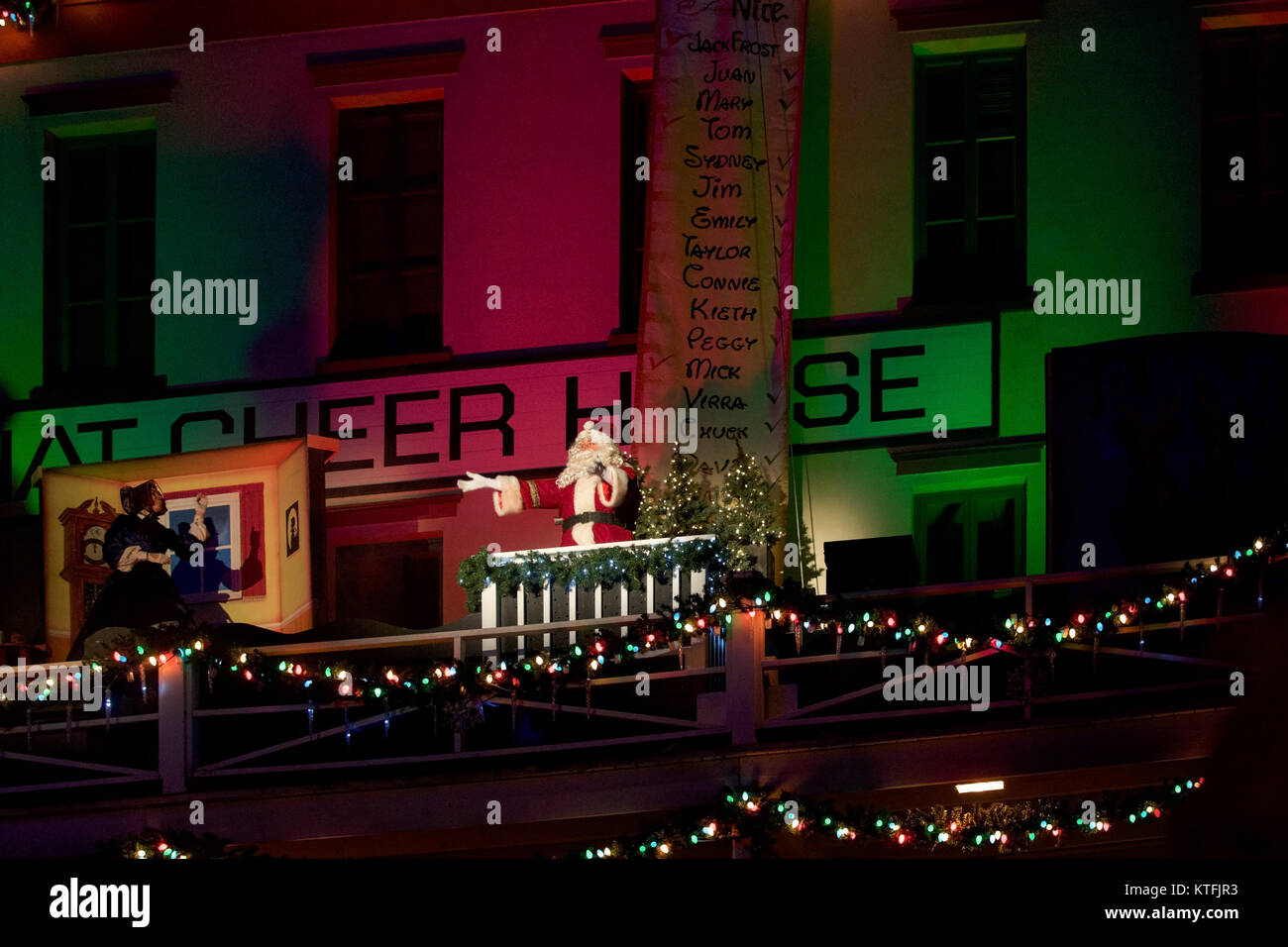 Sacramento, California, USA. 23 December 2017. Scene featuring Santa