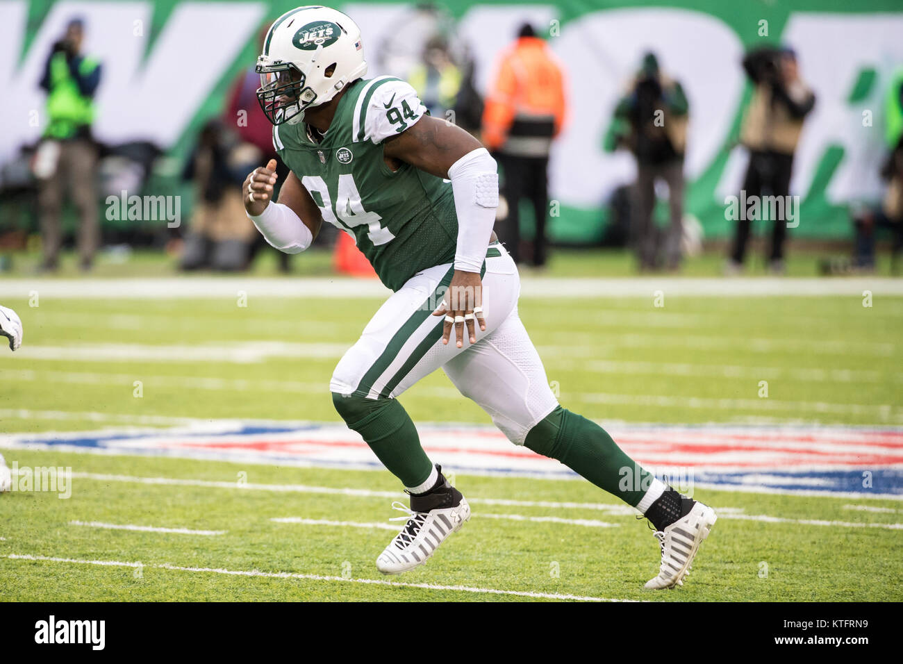 East Rutherford, New Jersey, USA. 24th Dec, 2017. New York Jets defensive end Kony Ealy (94) in action during the NFL game between the Los Angeles Chargers and the New York Jets at MetLife Stadium in East Rutherford, New Jersey. The Los Angeles Chargers won 14-7. Christopher Szagola/CSM/Alamy Live News Stock Photo