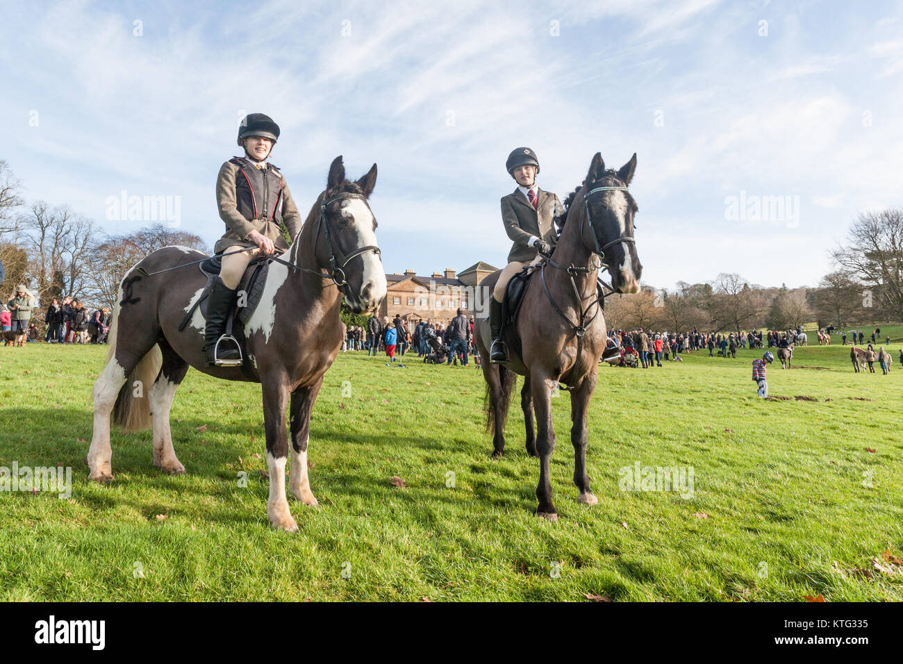 The Albrighton and Woodland Hunt at Hagley Hall, Worcestershire, Boxing Day Hunt 2017 Stock Photo