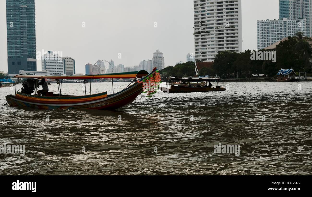 Chao Phraya River Bangkok Thailand river traffic Stock Photo - Alamy