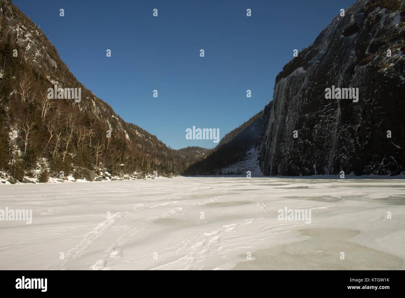 Avalanche editorial hi-res stock photography and images - Alamy