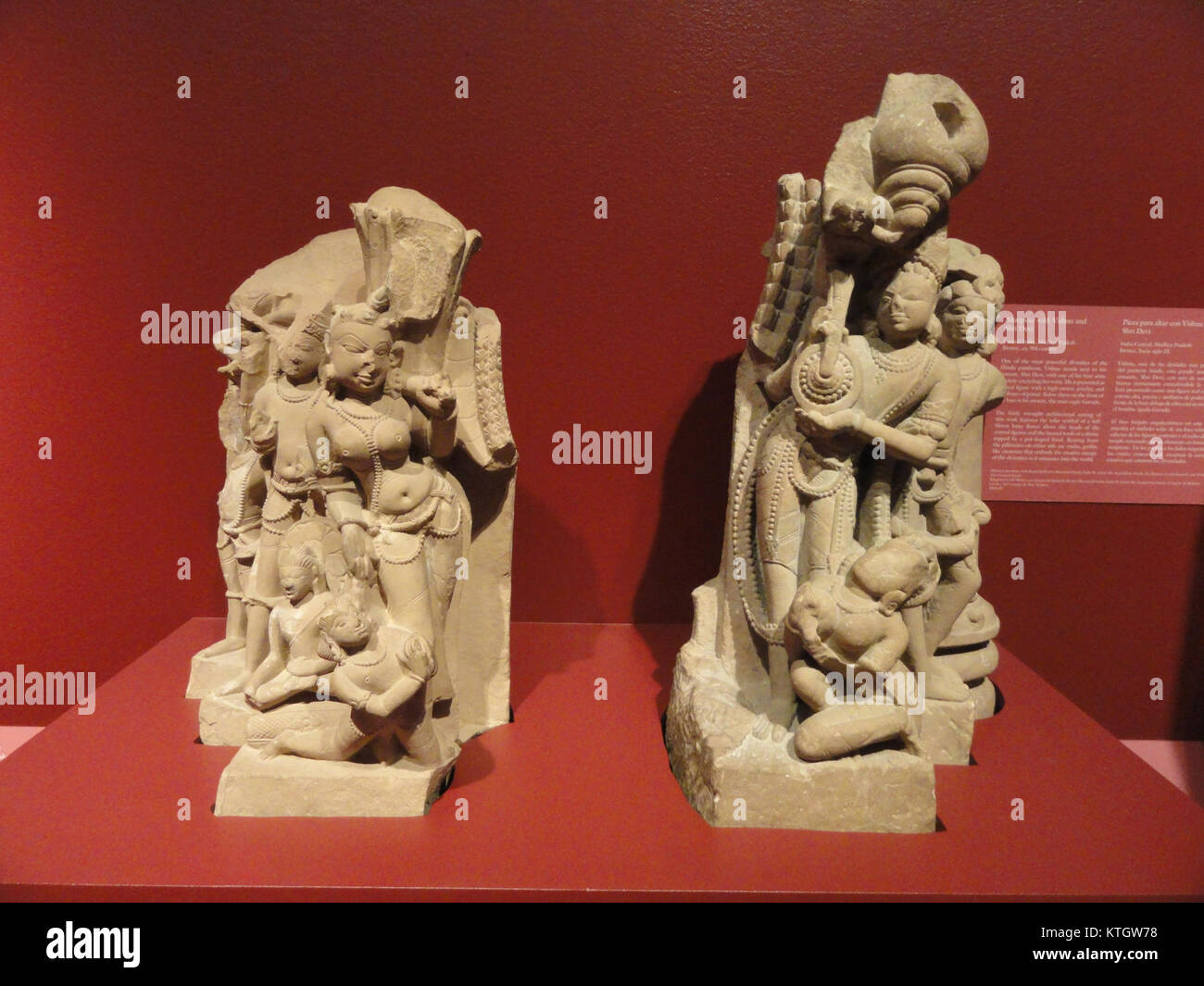 Attendants of Vishnu, view 1, personifications of mace and discus