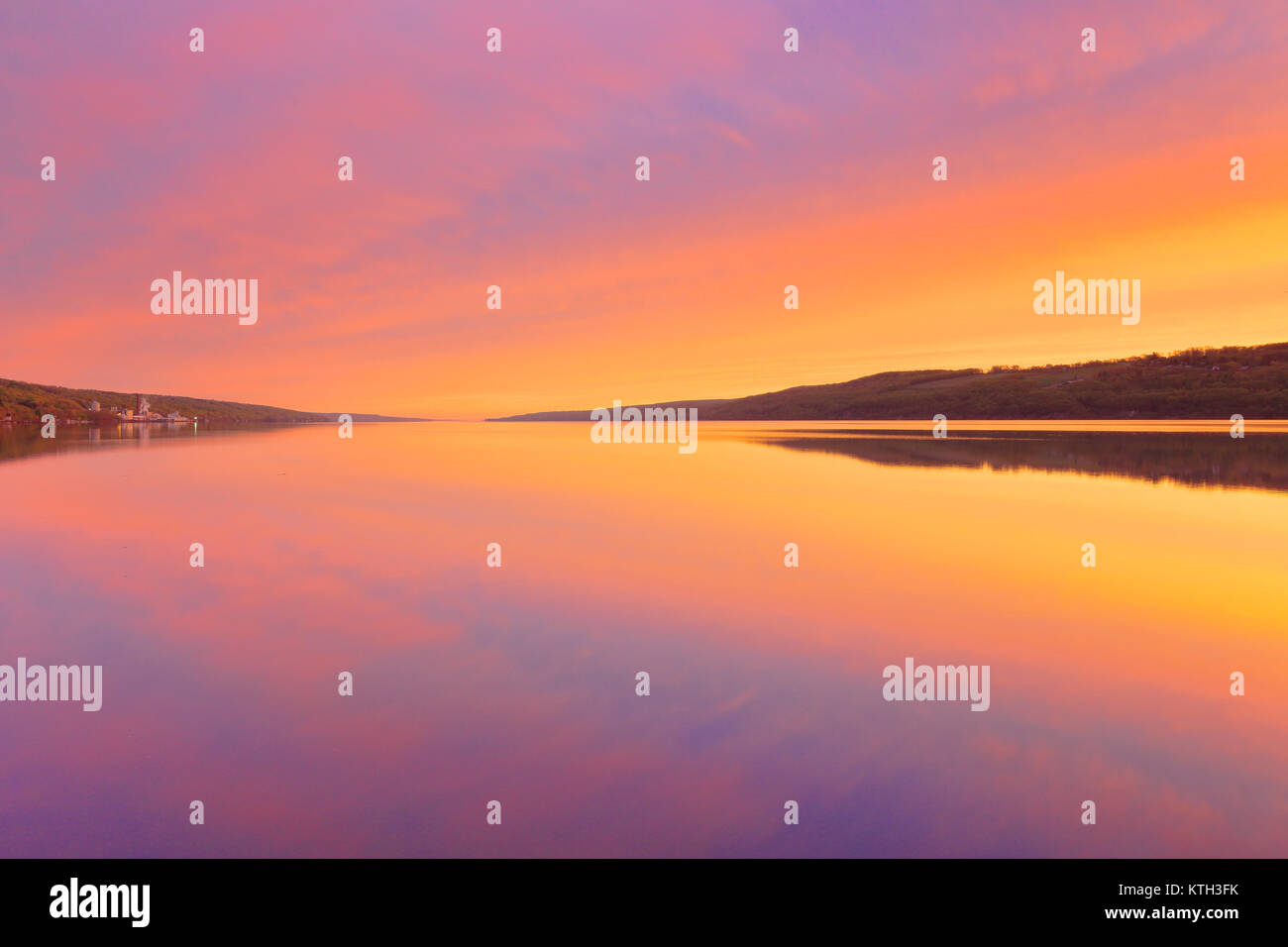 Sunrise on Seneca Lake, Finger Lakes, Watkins Glen, New York, USA Stock