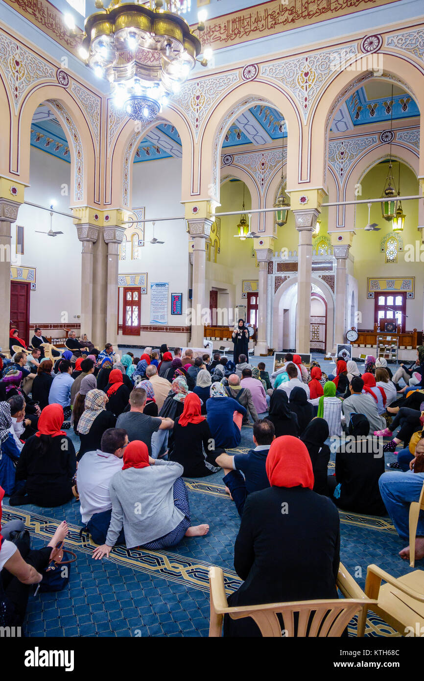 Dubai, UAE, February 13, 2016: Lecture on Islam for non-Muslims at Jumeirah Mosque in Dubai Stock Photo