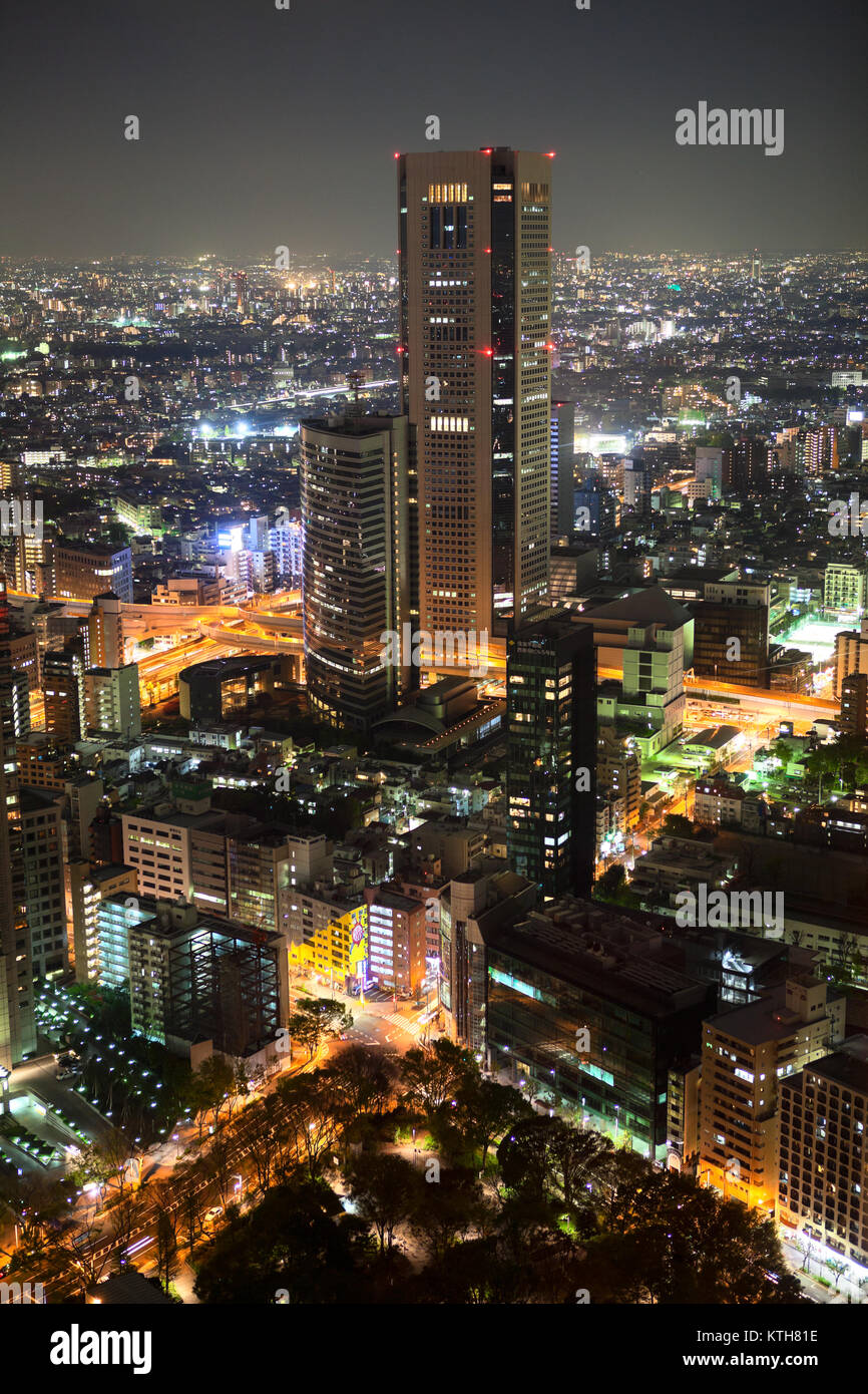 Tokyo opera city concert hall tower hi-res stock photography and images ...