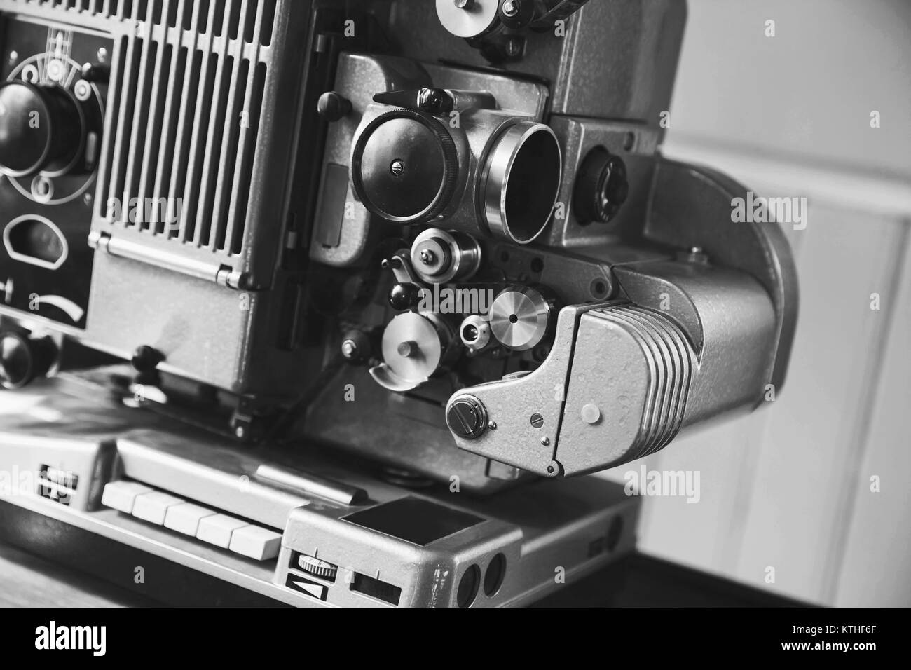 Film projector Black and White Stock Photos & Images - Alamy