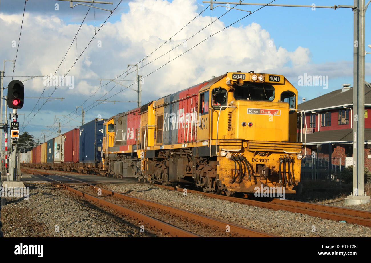 Kiwi Rail dieselelectric hauling a container train along