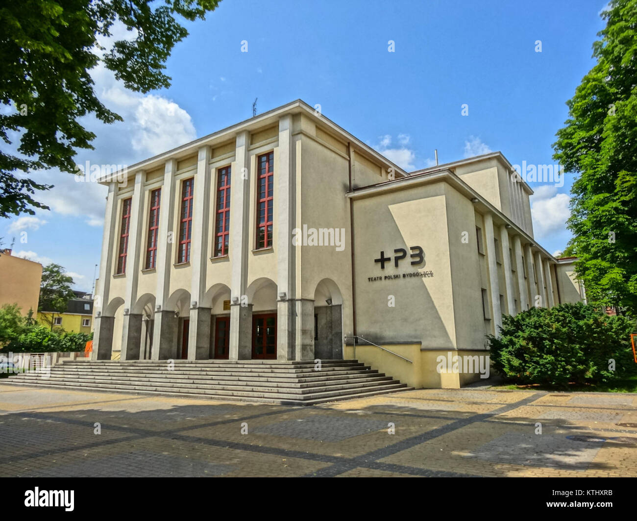 Polish Rts The Polish Theater (Teatr Polski) is an important cultural institution ...