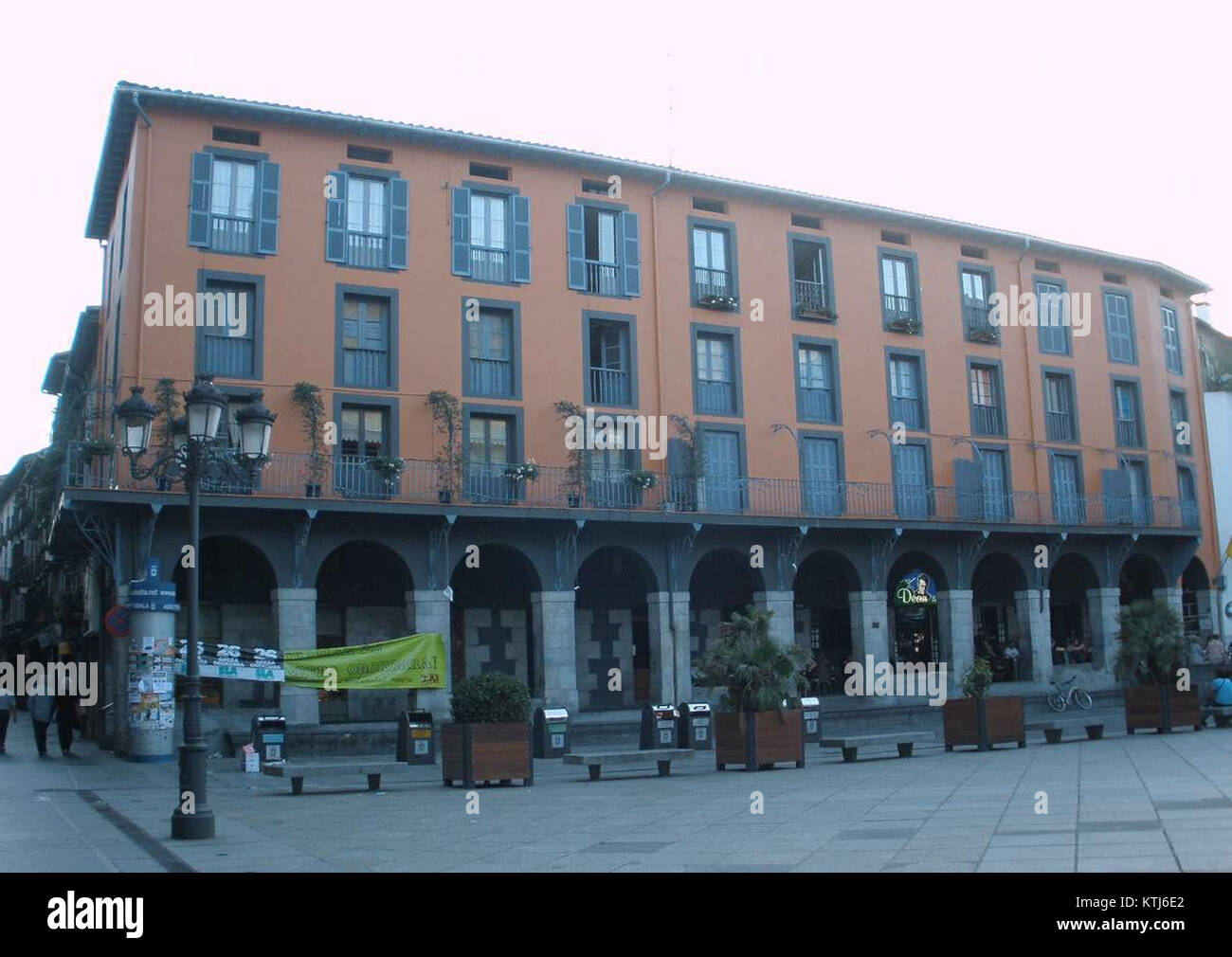 Azkoitia Herriko Enparantza 5 Stock Photo - Alamy