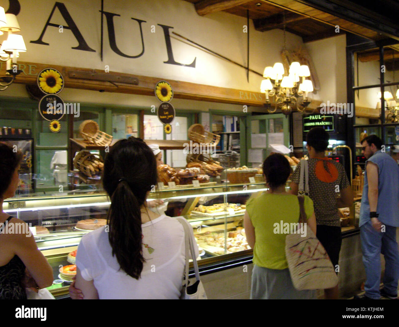 Bakery in paris Stock Photo Alamy