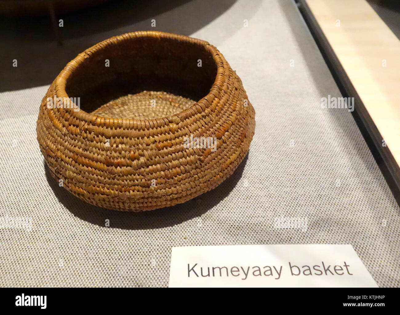 Basket, Kumeyaay Oakland Museum of California DSC04988 Stock Photo Alamy