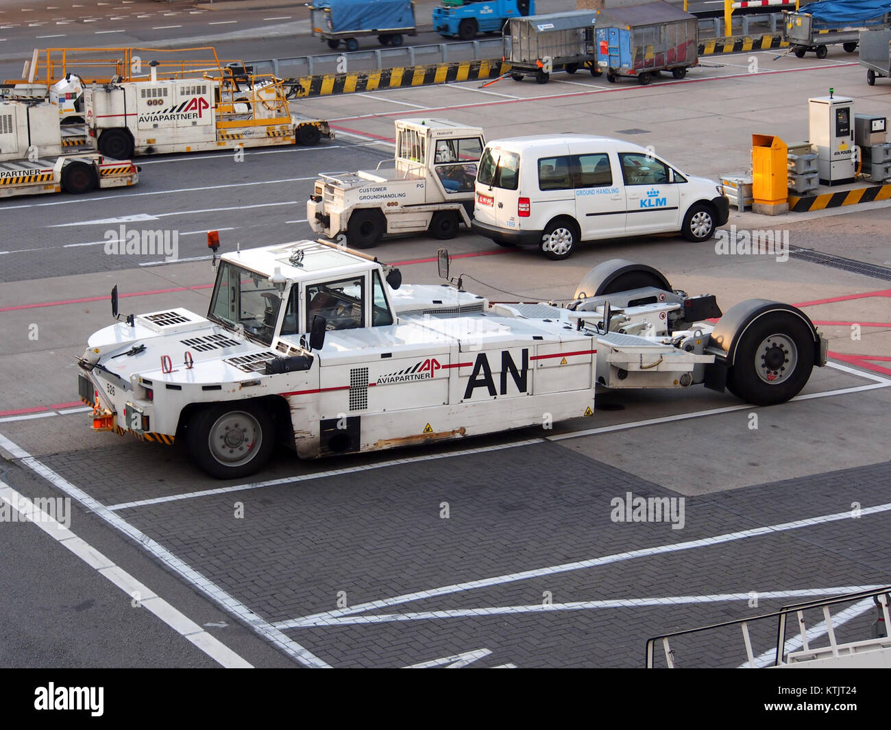 Aircraft towing tractor Stock Photo - Alamy