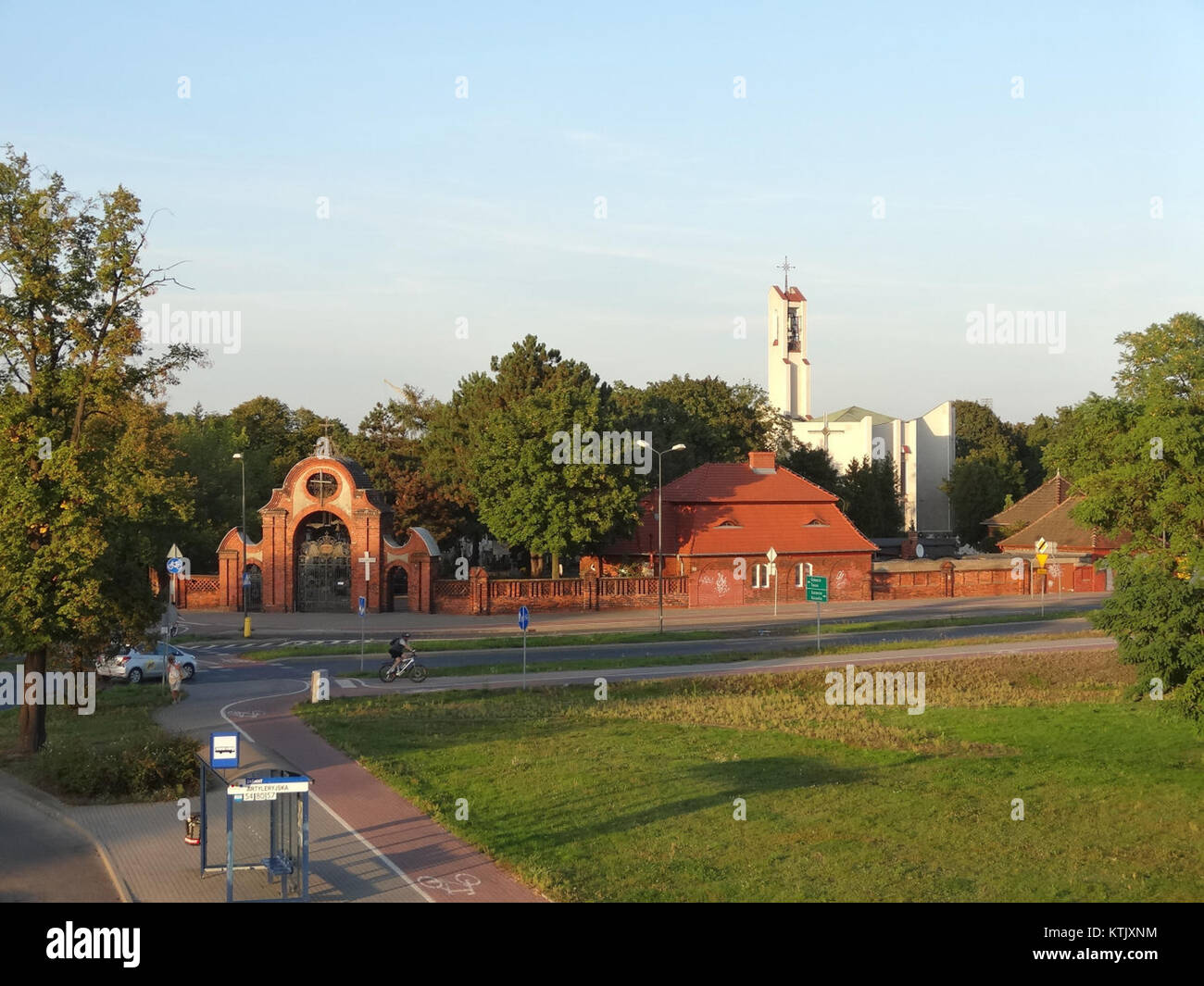 Building identifier hi-res stock photography and images - Alamy