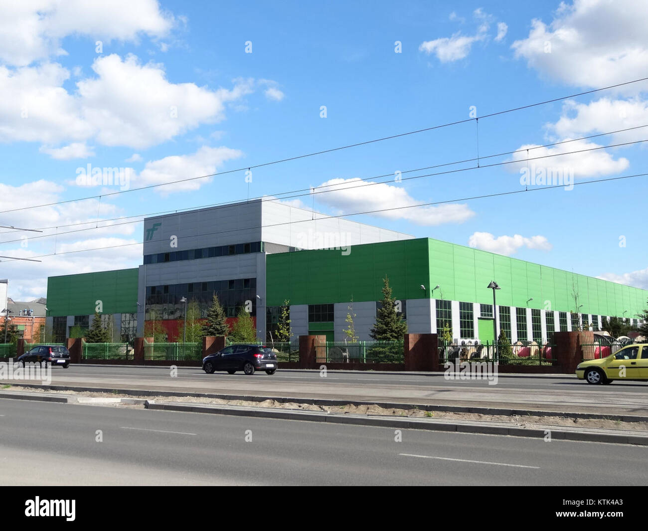 Telecommunications infrastructure hi-res stock photography and images ...