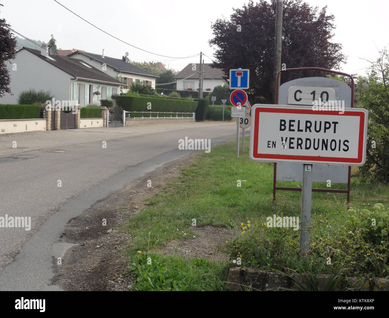 Belrupt En Verdunois Meuse City Limit Sign Stock Photo Alamy belrupt-en-verdunois-meuse-city-limit-sign-stock-photo-alamy