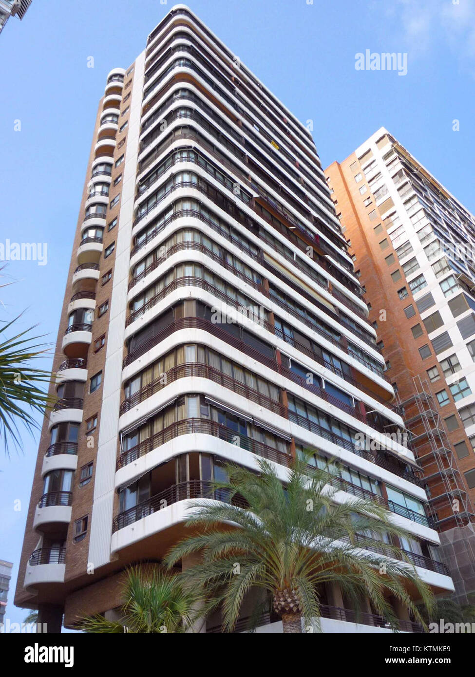 benidorm-s-edificio-las-arenas-is-a-well-known-building-located-in-the